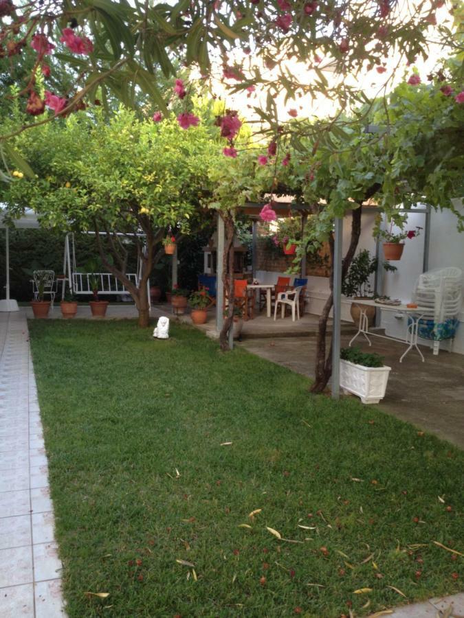Aggeliki-Smaro Studios Néos Pírgos Exteriör bild